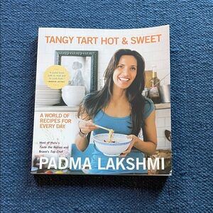 Tangy Tart Hot & Sweet Cookbook by - Blue Cover